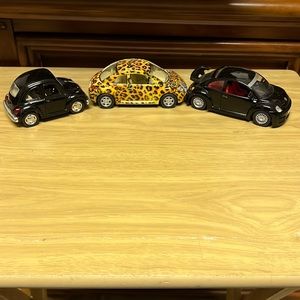 A lot of five Volkswagens 1/32 scale